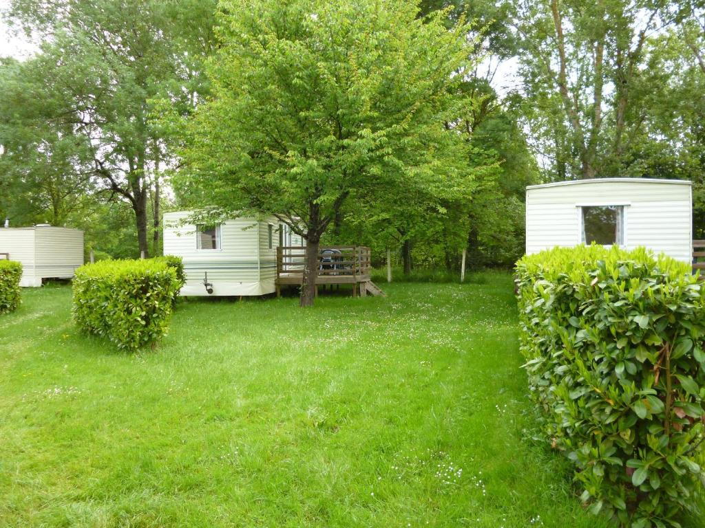 Camping Le Mouliat Otel Moncrabeau Oda fotoğraf